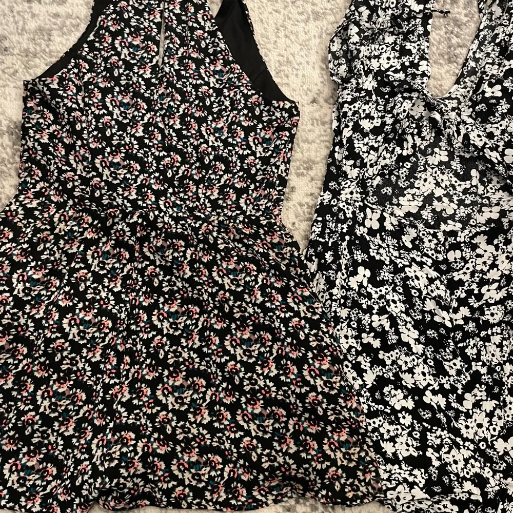 Express Rompers - Picture 2 of 2